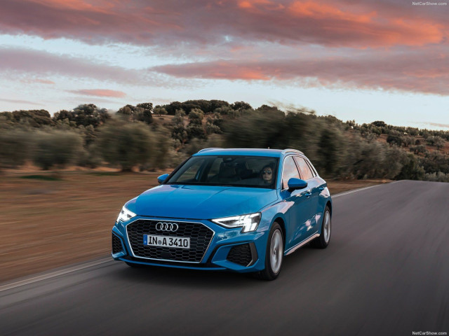 Audi A3 Sportback фото