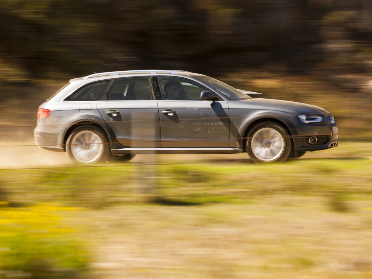 Audi A4 Allroad Quattro фото 100052