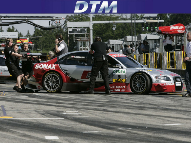 Audi A4 DTM фото