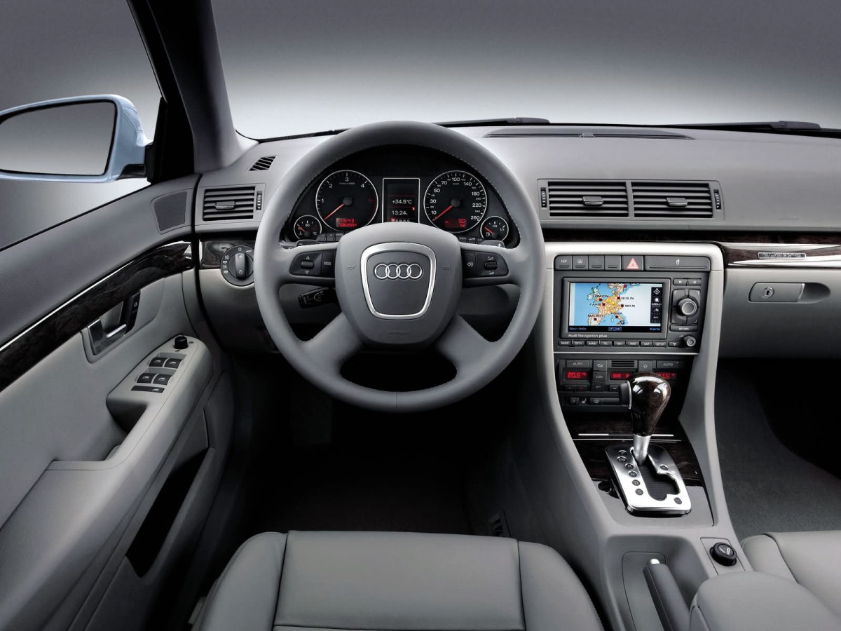 Audi A4 Quattro фото 16975