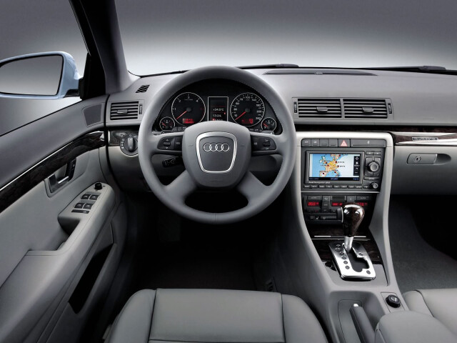 Audi A4 фото