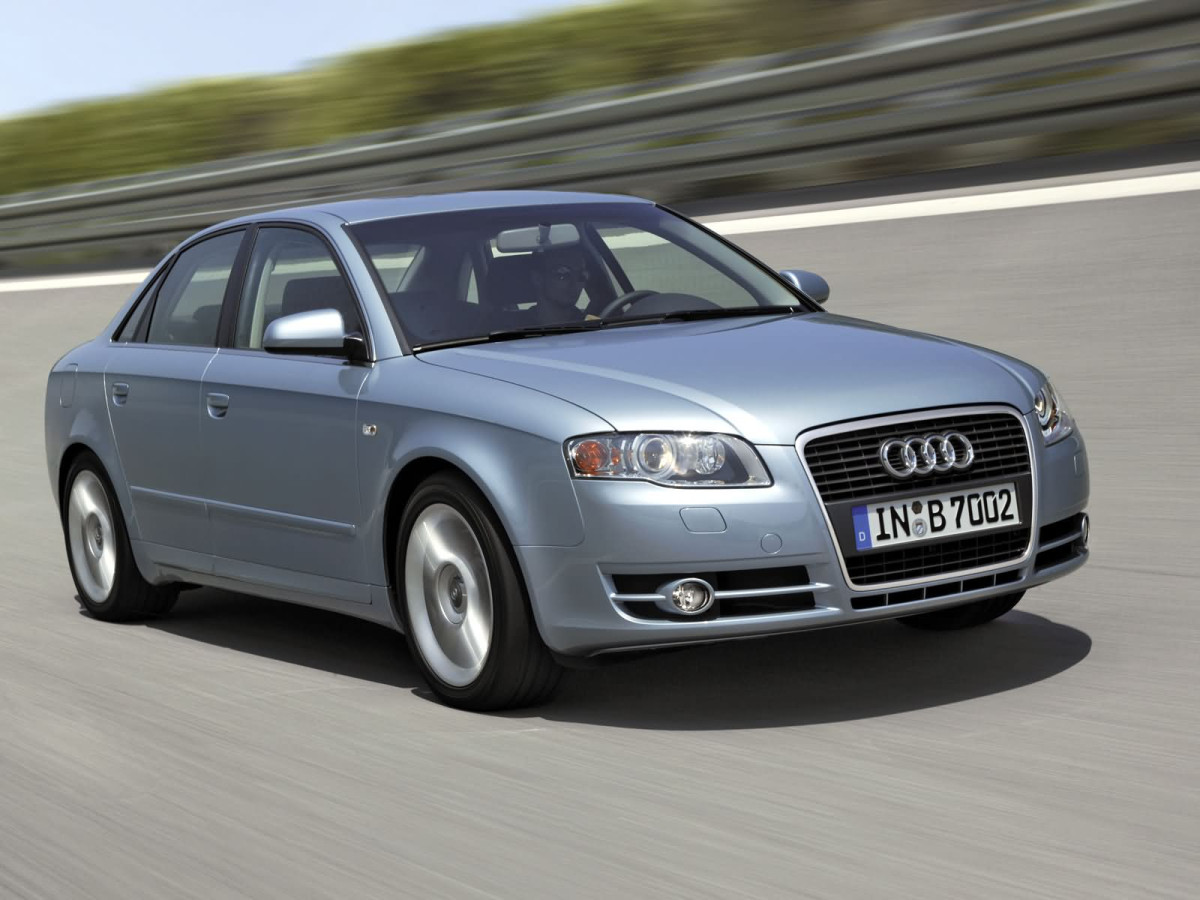 Audi A4 фото 16987