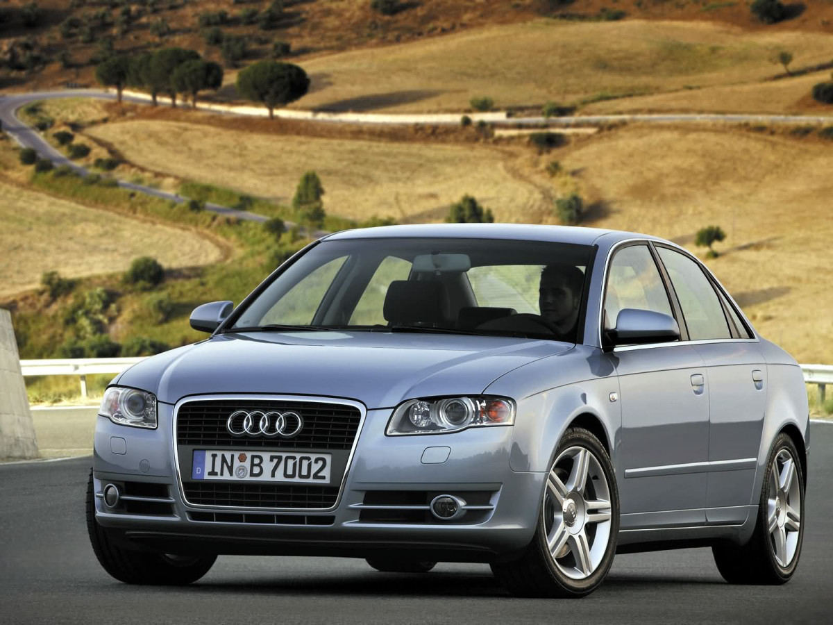 Audi A4 фото 16993