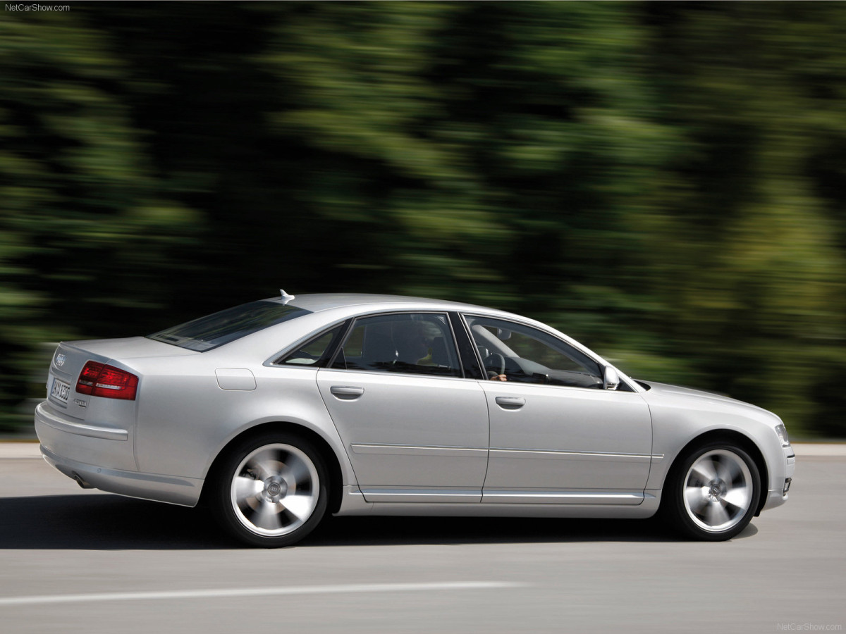 Audi A8 quattro фото 46529