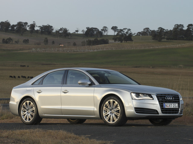 Audi A8 фото