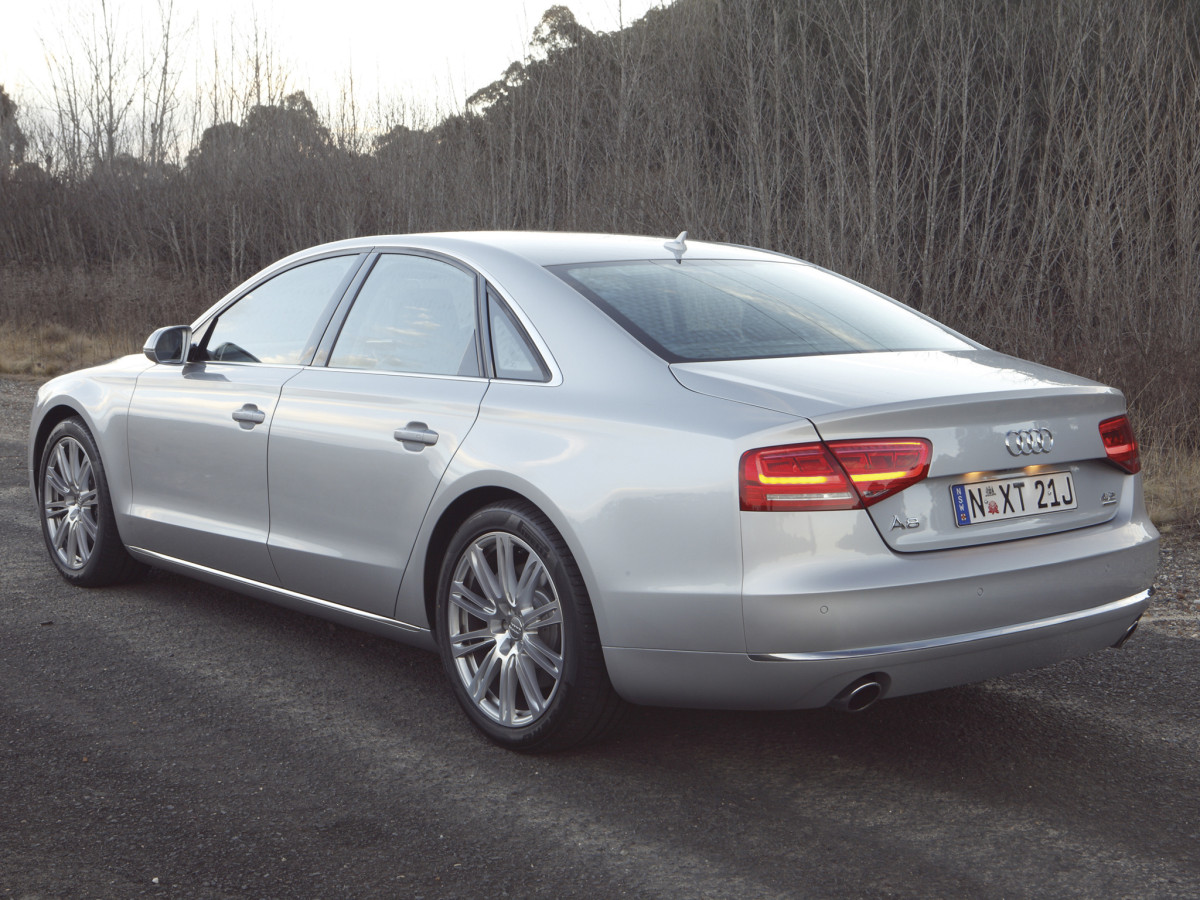 Audi A8 фото 100063