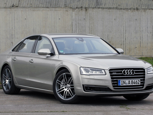 Audi A8 фото