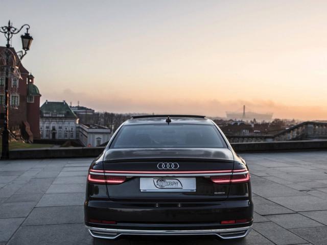 Audi A8 фото