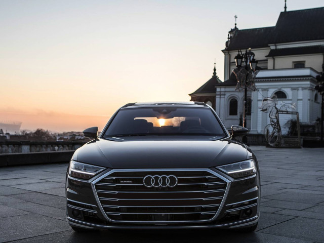 Audi A8 фото