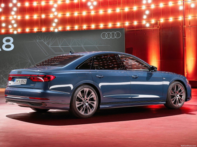 Audi A8 фото