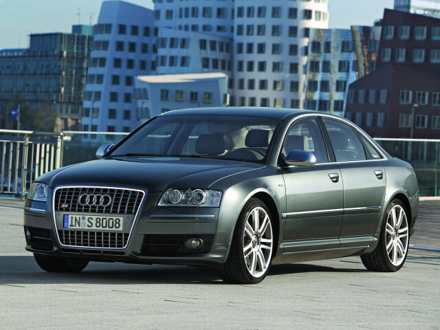 Audi A8 фото
