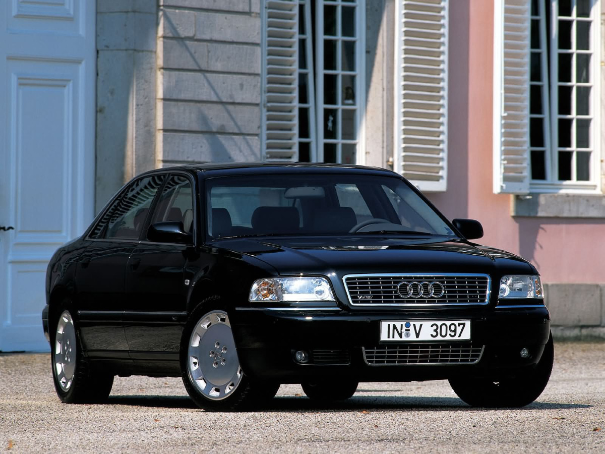 Audi A8 фото 3644