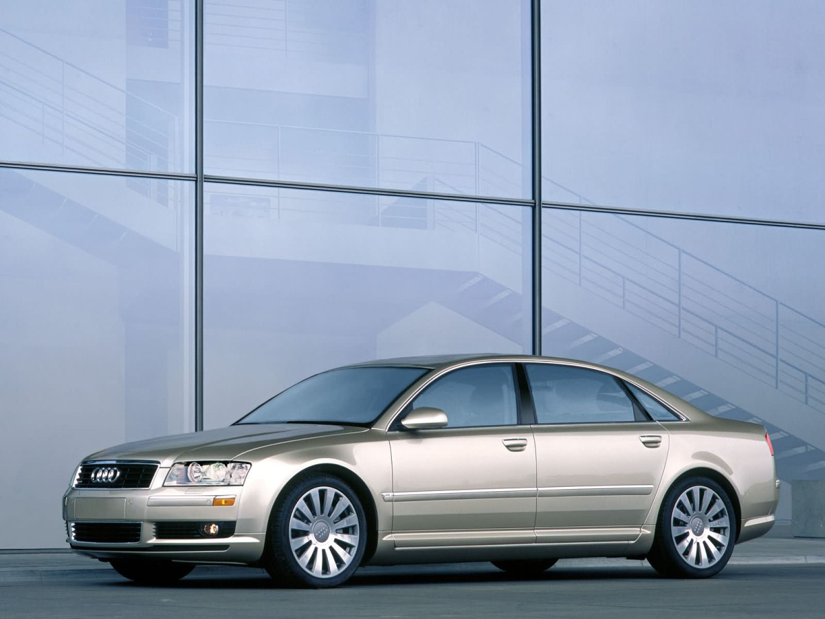 Audi A8 фото 3661