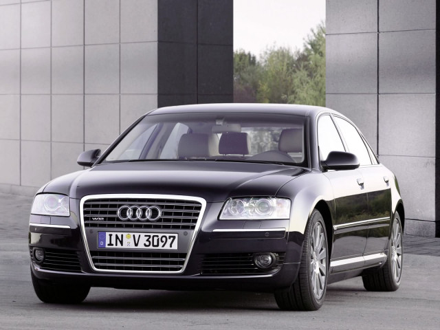 Audi A8 фото