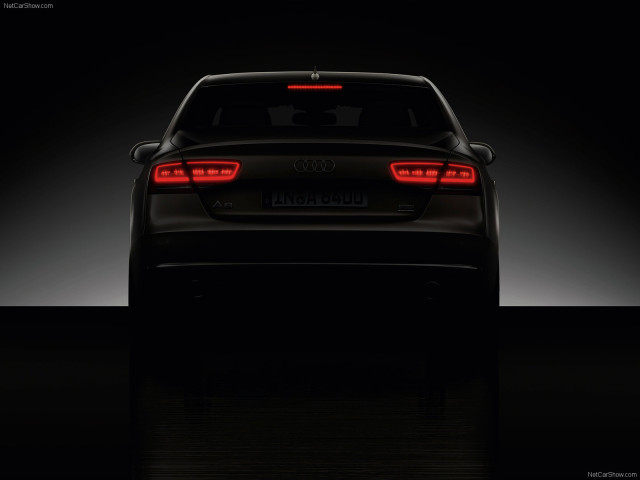 Audi A8 фото