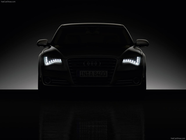 Audi A8 фото