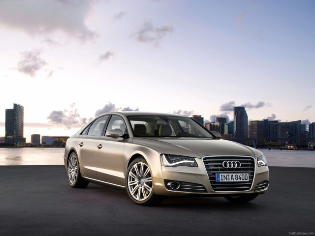 Audi A8 фото