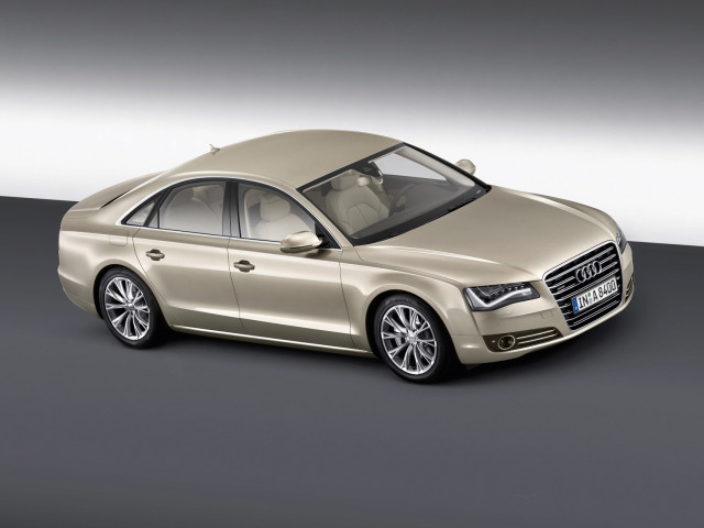 Audi A8 фото