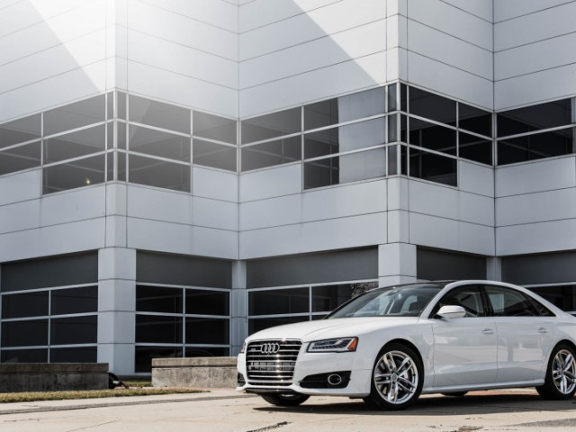 Audi A8L фото