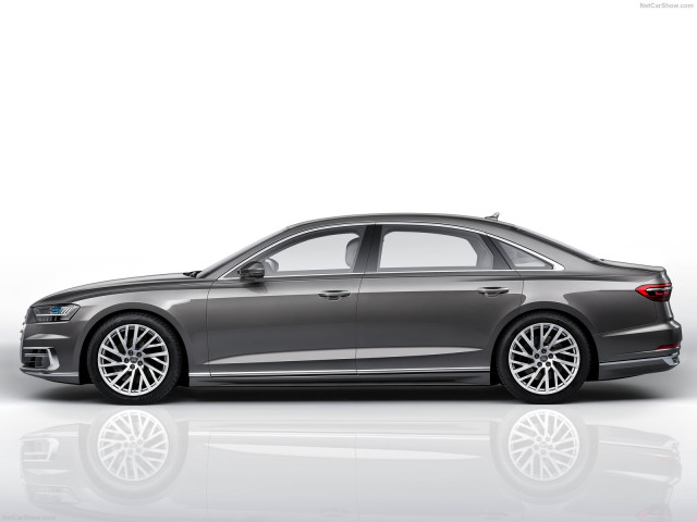 Audi A8L фото