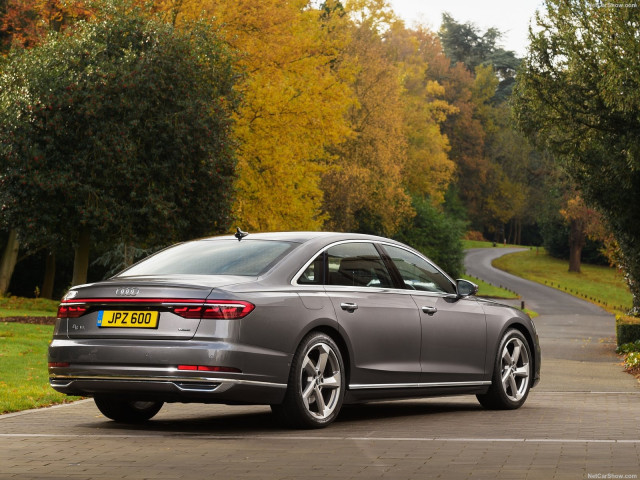 Audi A8L фото