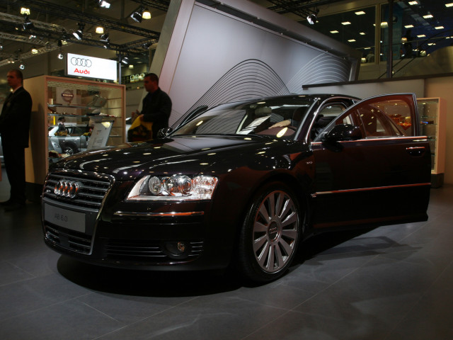 Audi A8L фото