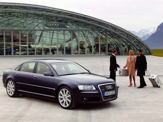 Audi A8L фото