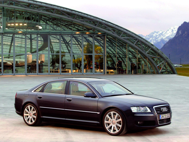 Audi A8L фото