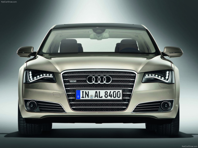 Audi A8L фото