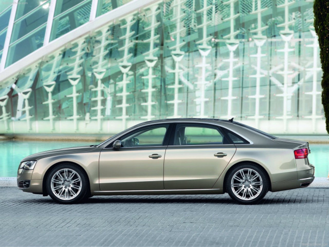 Audi A8L фото