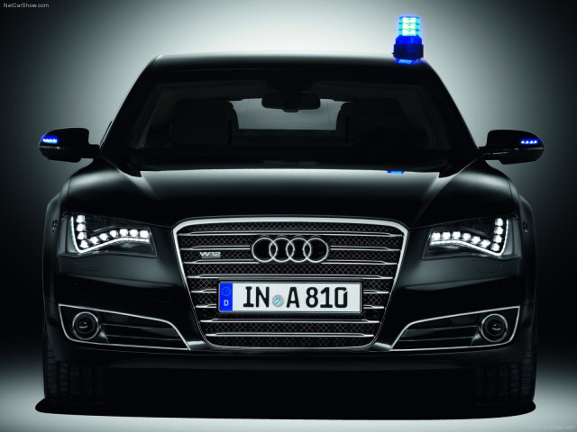 Audi A8L фото