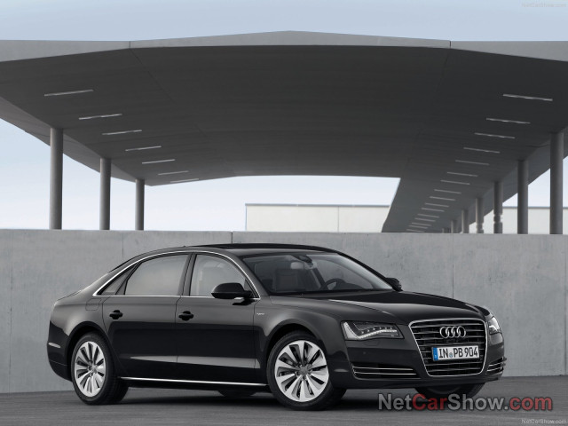 Audi A8L фото