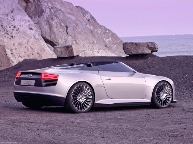 Audi e-tron Spyder фото