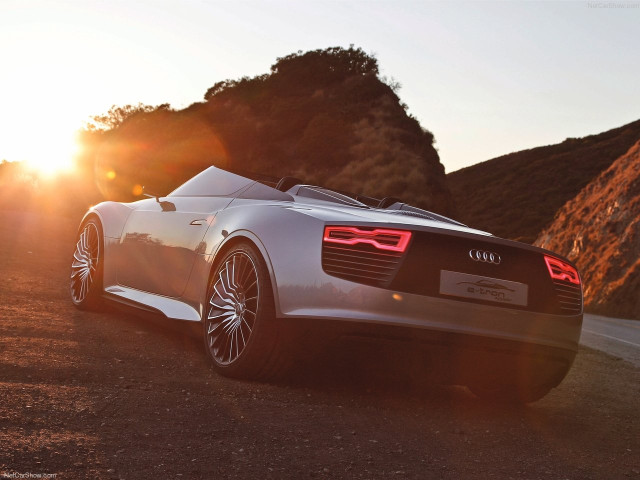 Audi e-tron Spyder фото