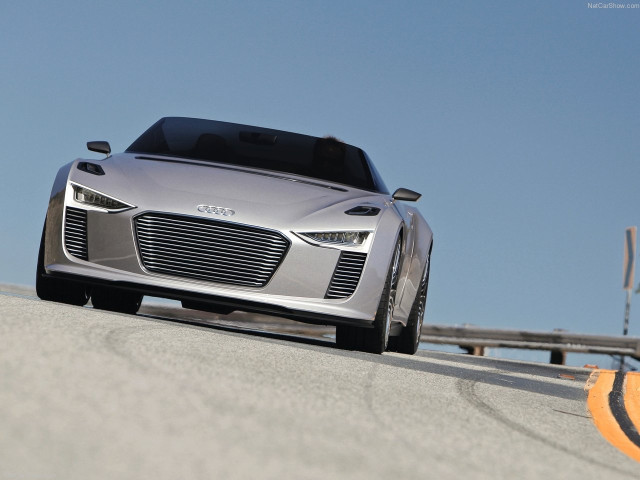 Audi e-tron Spyder фото