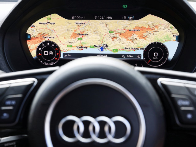 Audi Q2 фото
