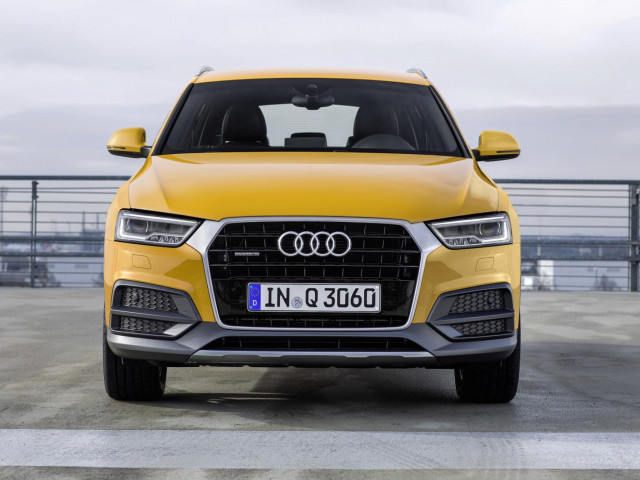 Audi Q3 фото