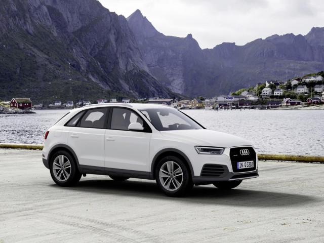 Audi Q3 фото