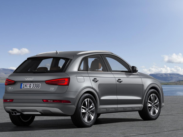 Audi Q3 фото