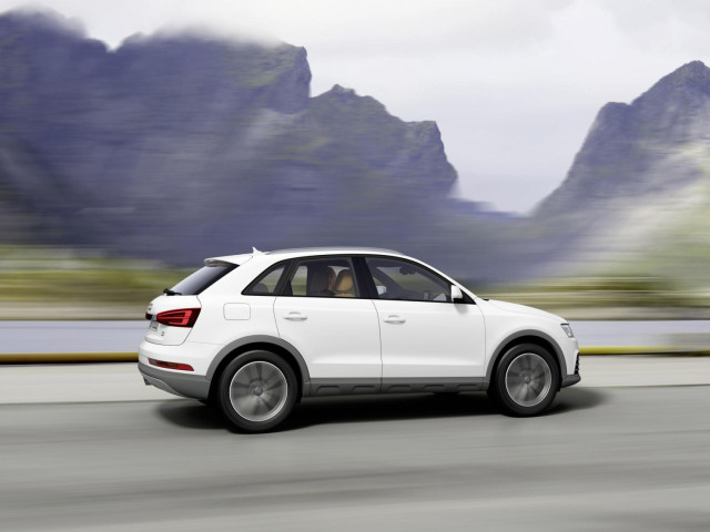 Audi Q3 фото