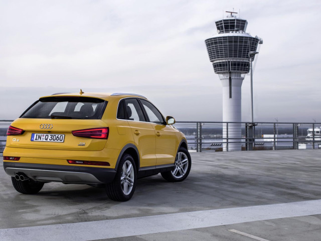 Audi Q3 фото