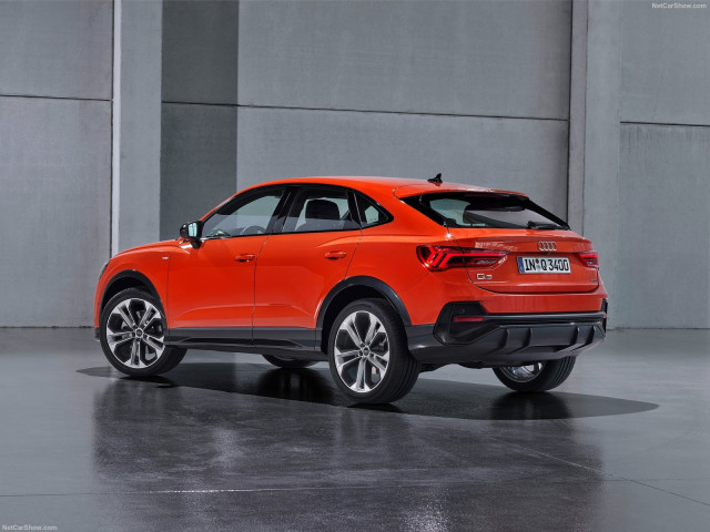 Audi Q3 фото