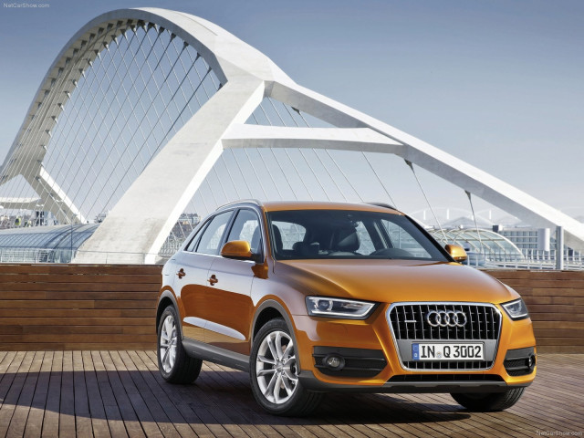 Audi Q3 фото