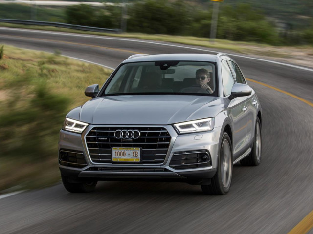 Audi Q5 фото