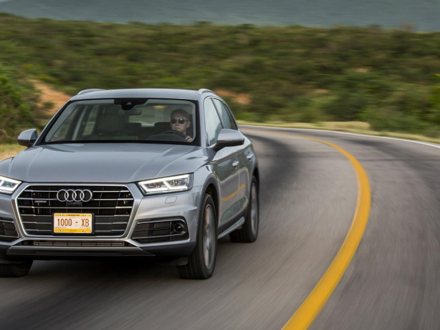 Audi Q5 фото