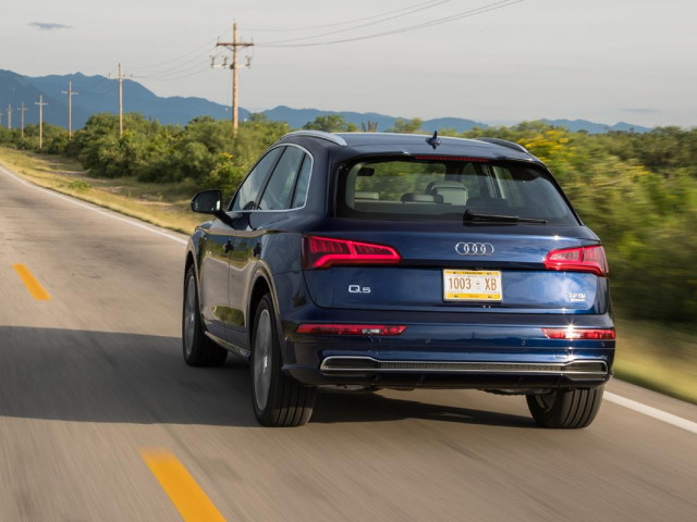 Audi Q5 фото