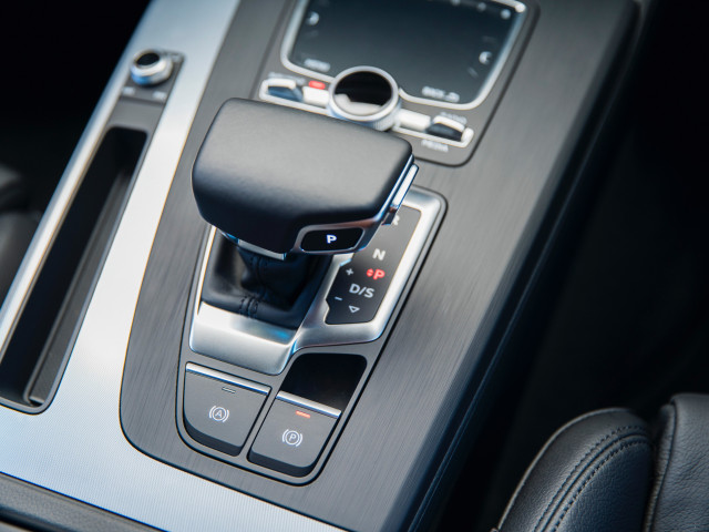 Audi Q5 фото