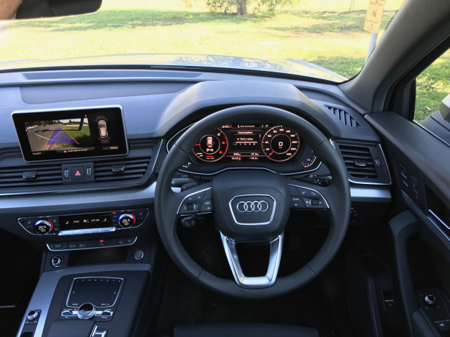 Audi Q5 фото