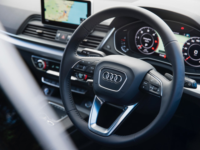 Audi Q5 фото