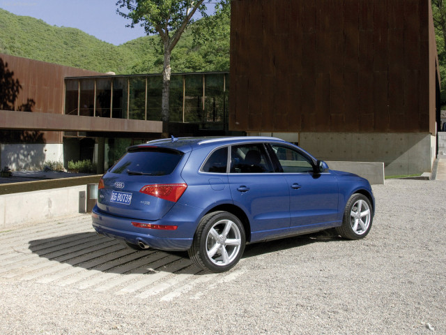 Audi Q5 фото